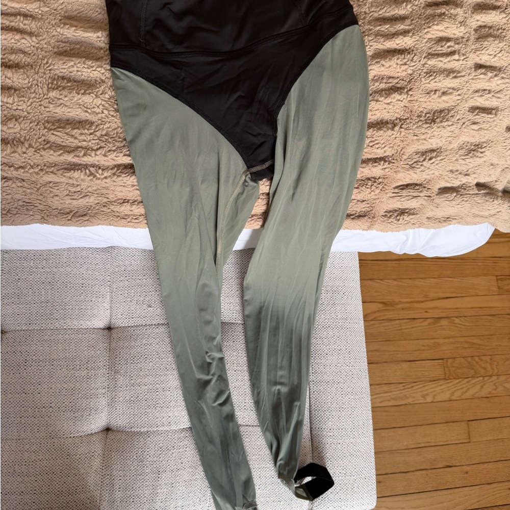 Black and Olive High-Waisted Leggings - Picture 4 of 5